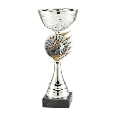 Pokal mit Emblem und Turnmotiv für Damen - ­in Silber ab 26 cm
